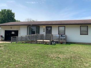 1107 S 14th St, Prairie Du Chien, WI 53821