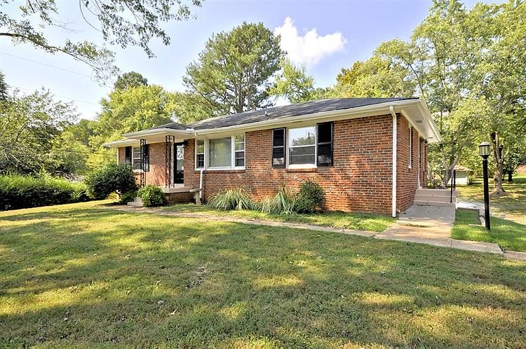 1st image of 414 E Coy Cir