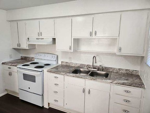4th image of 1564 W 14th St #1