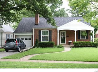 904 Blossom Ln, Saint Louis, MO 63119