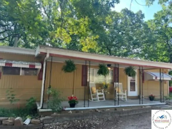 28530 Shore Rd, Warsaw, MO 65355