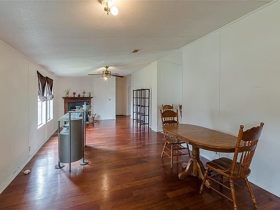 4th image of 18518 13th Ave