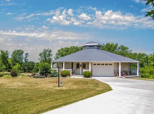 N6177 Dr Dr, Manawa, WI 54949