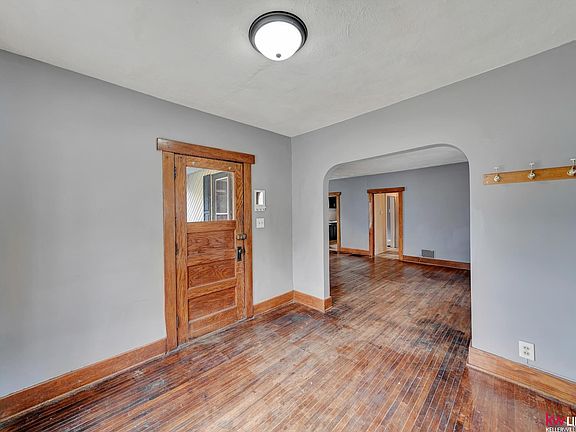 4th image of 841 S 29th St