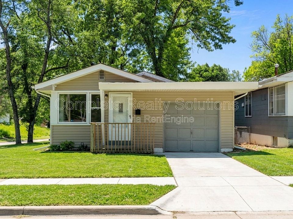 1st image of 2502 McLaran Ave