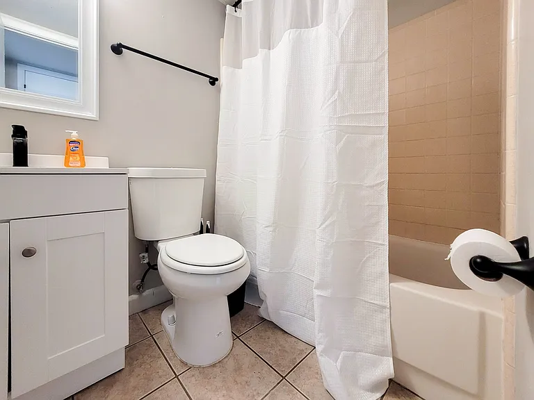 Bathroom for room 1,2,3 and 4