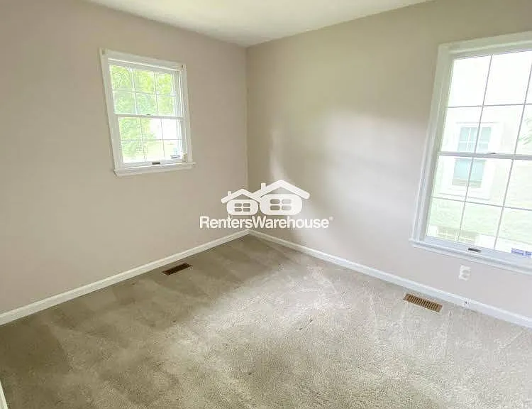 422 Reading Ave — Photo 27