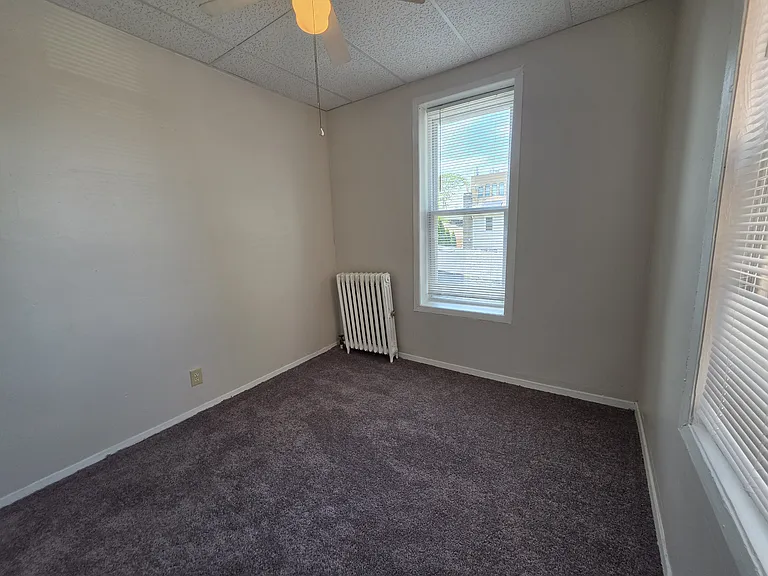 1366 E 58th St #3 — Photo 29