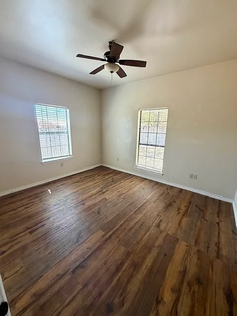 3 bed, $1,800 — Photo 4