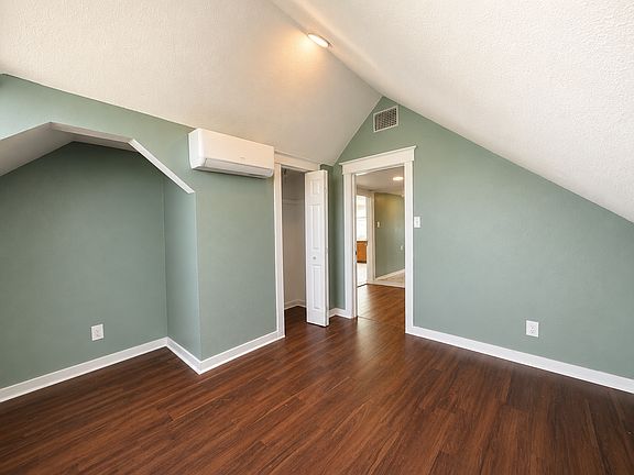 2nd image of 621 High St SE APT C