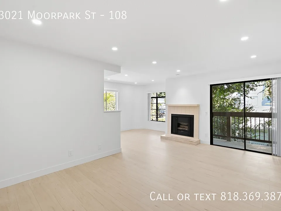 13021 Moorpark St #108