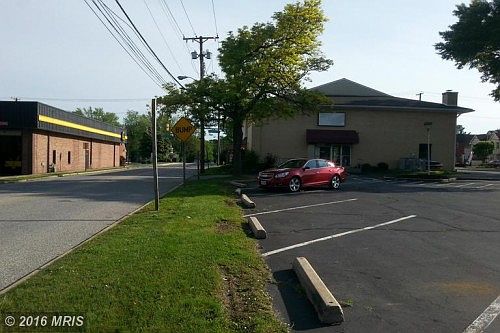 3rd image of 203 E Bel Air Ave