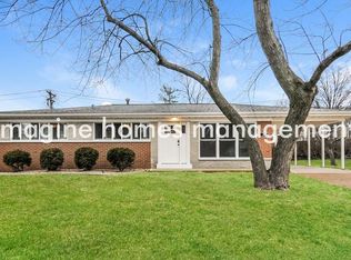 26 Queensbrook Pl, Saint Louis, MO 63132