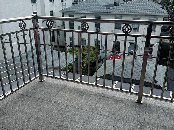3rd image of 949 60th St Floor 4
