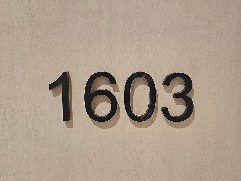 1st image of 280 Dundas St W #1603