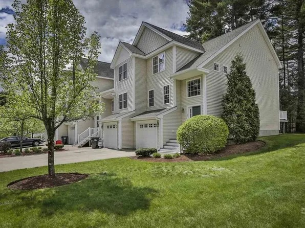 69 Barrington Ave, Nashua, NH 03062