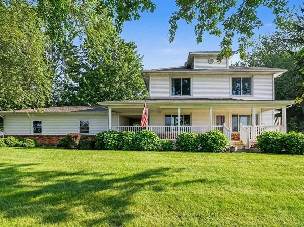24567 Brick Rd, South Bend, IN 46628