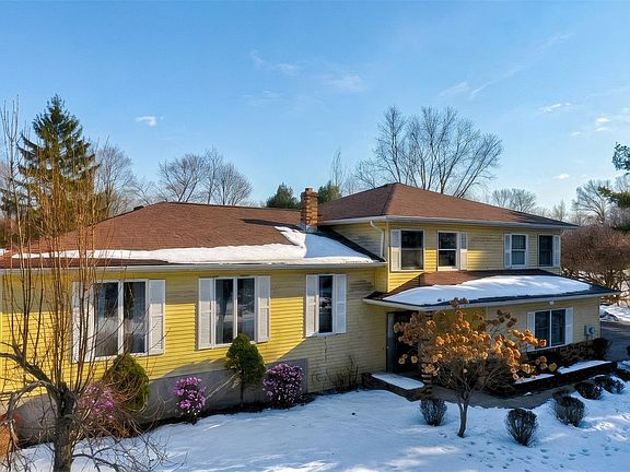 2nd image of 504 Ridge Road