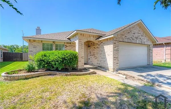 3 bed, 1868 sqft, $2,850 — Photo 2