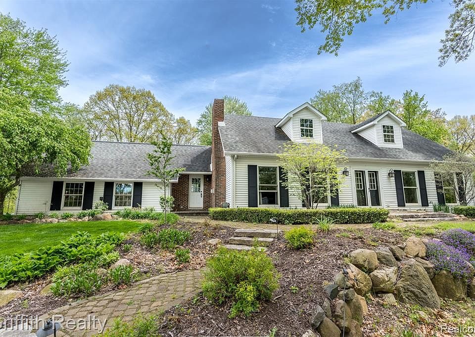 3041 Hunter Rd, Brighton, MI 48114 Zillow