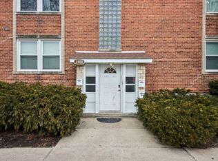 2900 W Glenlake Ave, Chicago, IL 60659