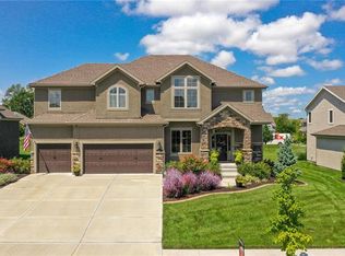 10424 N Brooklyn Ave, Kansas City, MO 64155