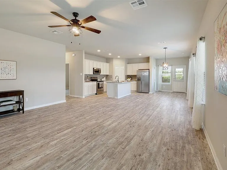 460 Galway Bay Ln — Photo 4