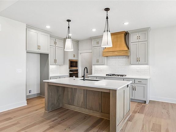 6th image of this home