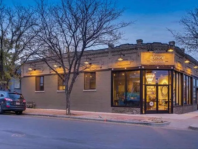 2443 N Clay St — Photo 31