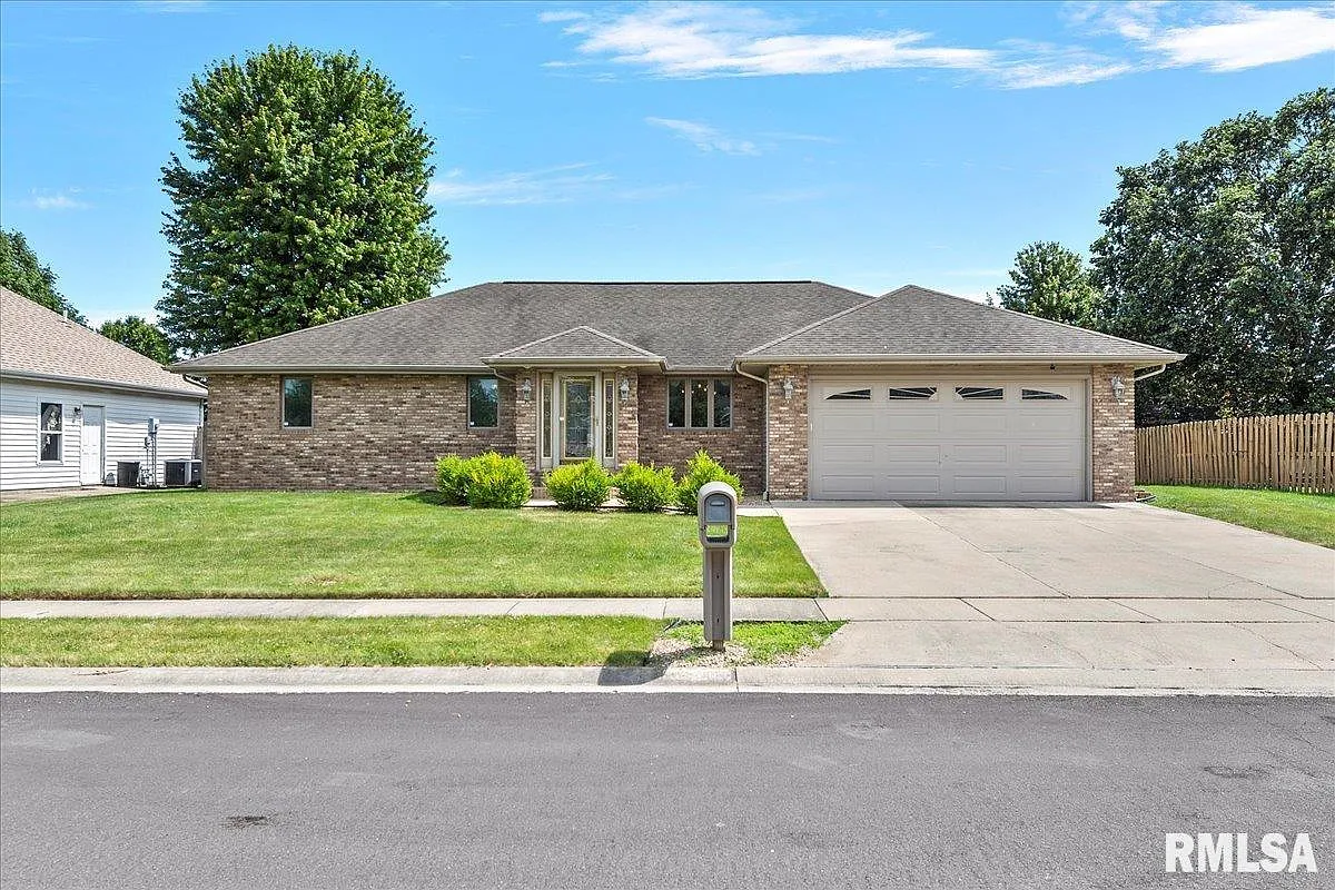 3716 Bergamot Dr photo 1