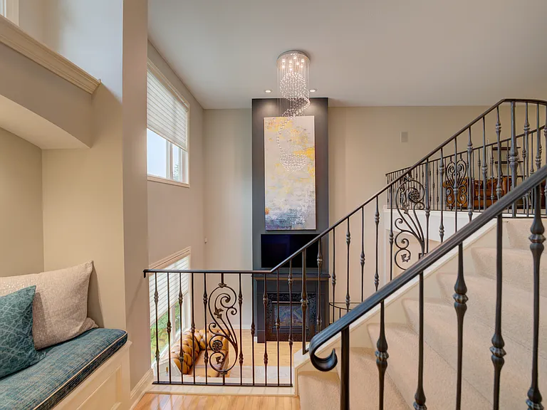 8 Astor Pl — Photo 14