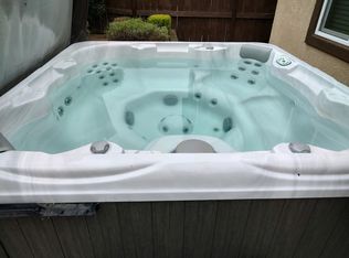 5028 King Pl, Rohnert Park, CA 94928