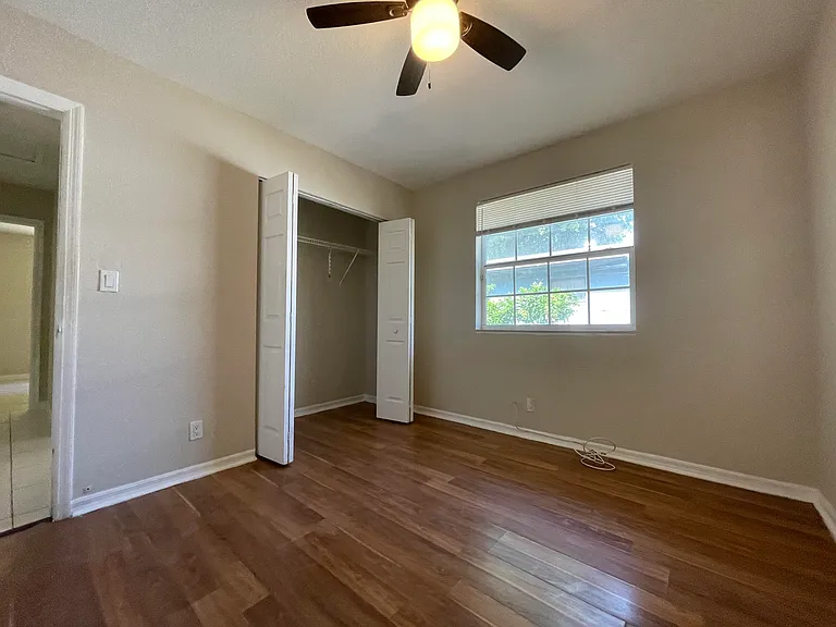 216 NW 12th St #1 — Photo 9