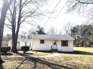 56759 Sundown Rd, South Bend, IN 46619