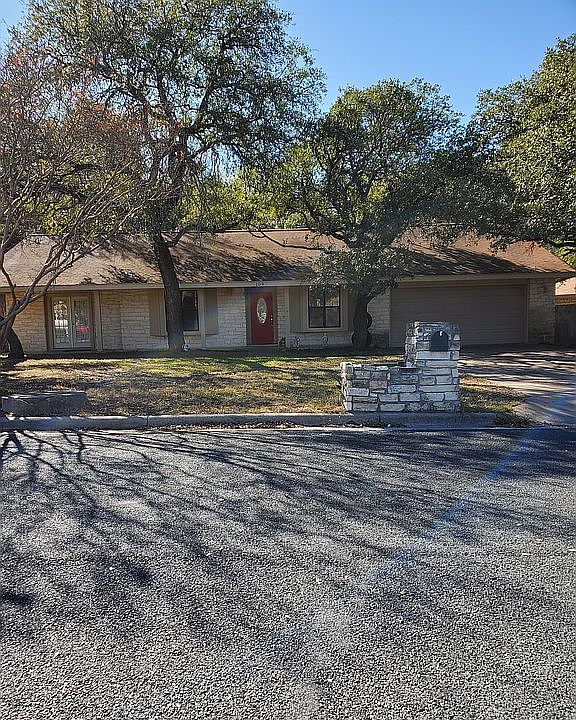 1st image of 109 Norwood Dr