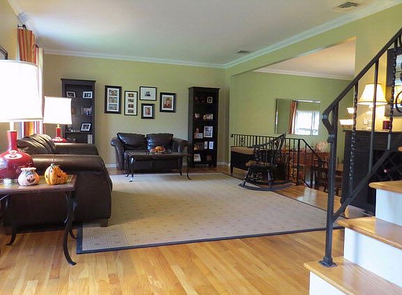 2nd image of 6 McRae Ct