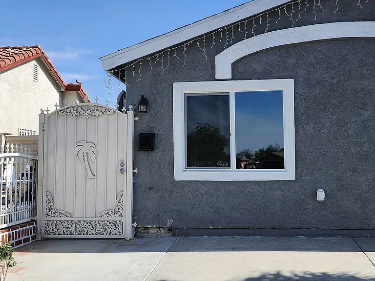 440 El Camino Dr #2 — Photo 3