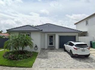 14218 SW 176th Ter, Miami, FL 33177