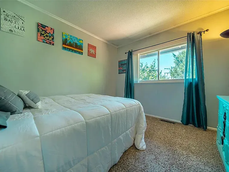 129 Carmel Woods Dr — Photo 16