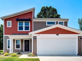 8810 Tribute Dr, Louisville, KY 40229