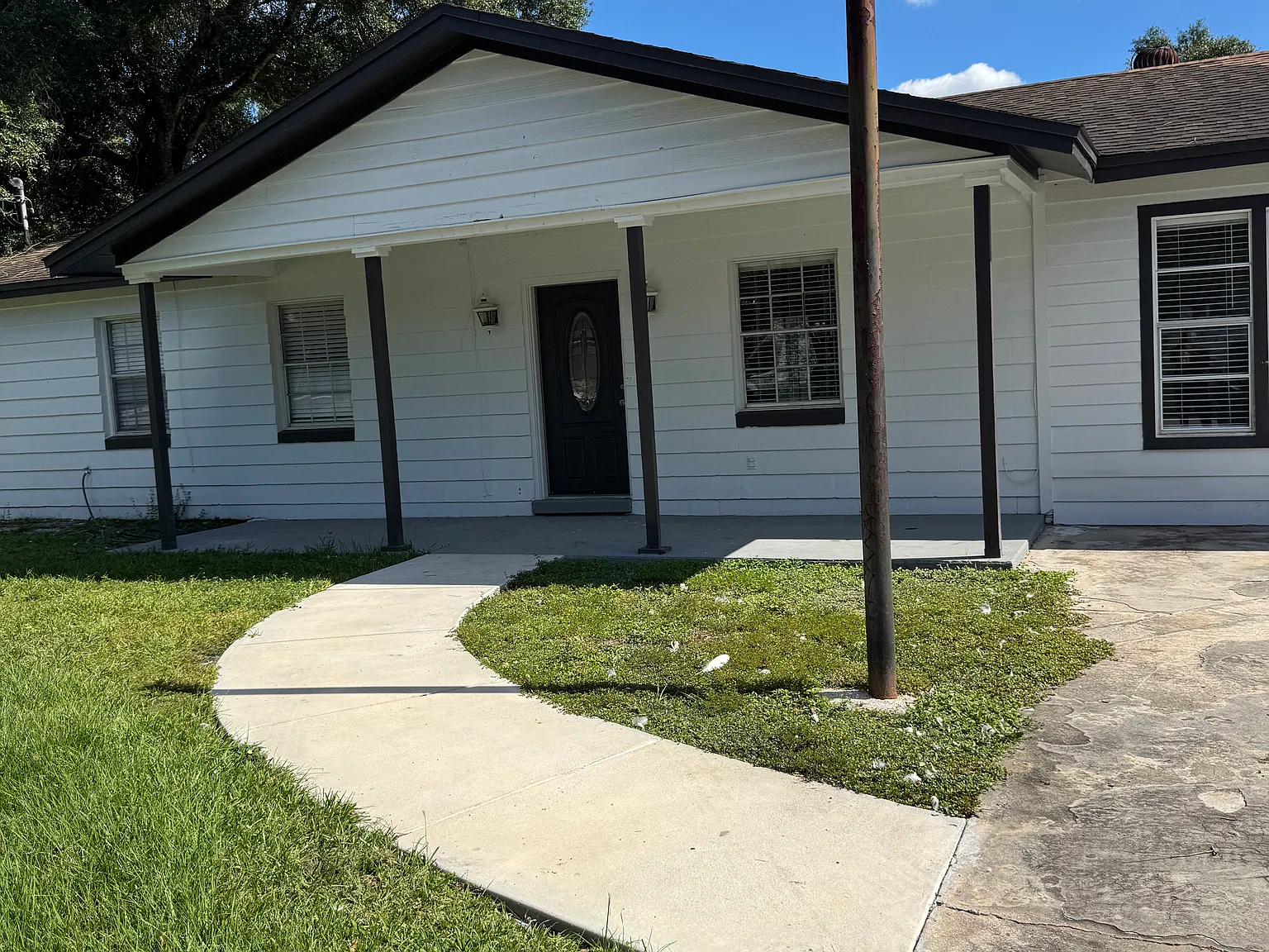 3 bed, 1400 sqft, $2,850 — Photo 4