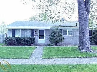 5672 Colonial St photo 1