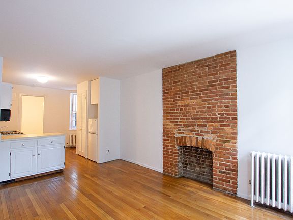 3rd image of 303 E 81st St APT 2RW