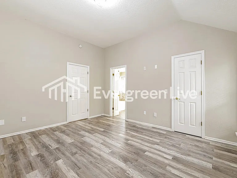 4904 Byron Cir — Photo 9