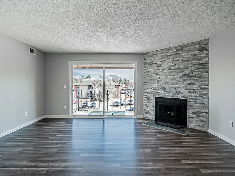 12141 Melody Dr #301 — Photo 6