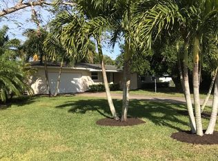1811 SE 29th Ln, Cape Coral, FL 33904