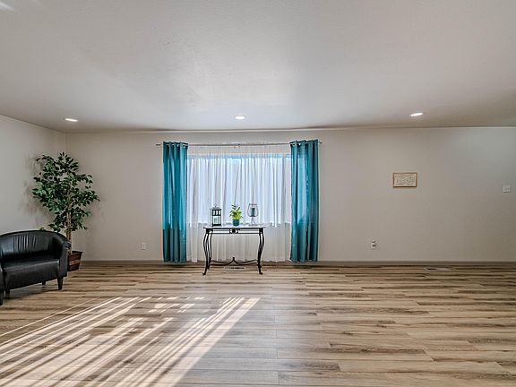 5th image of 2404 Cagua Dr NE