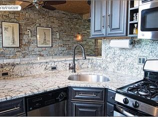 328 W 4th St APT 3F, New York, NY 10014