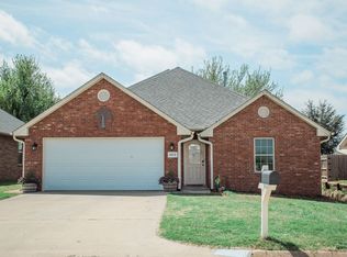 4813 Manchester Dr, Enid, OK 73703