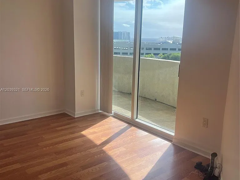 19501 W Country Club Dr #611 — Photo 13